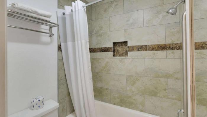 magnuson hotel bradenton