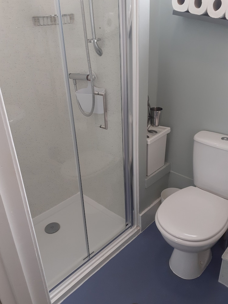 bees townhouse apartment