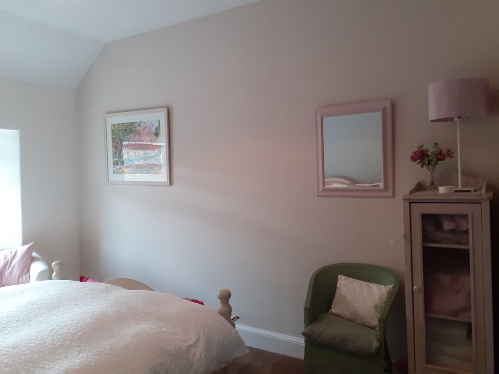 bees townhouse apartment