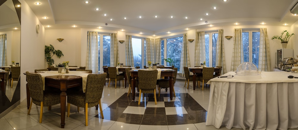 hotel west