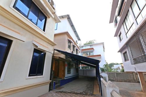 Hotel O Summer Hill Guest House,Panaji>>Goa,3 star