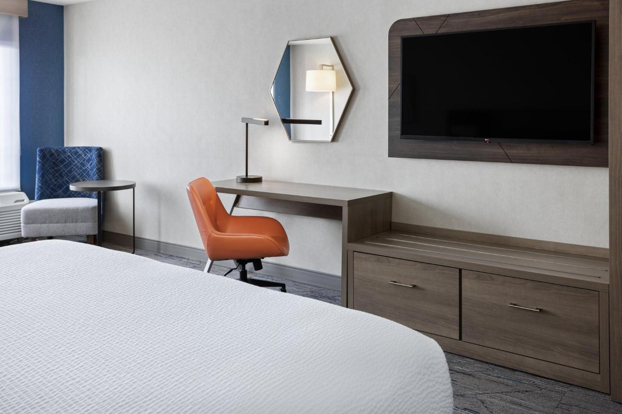 holiday inn express hotel and suites brattleboro by ihg