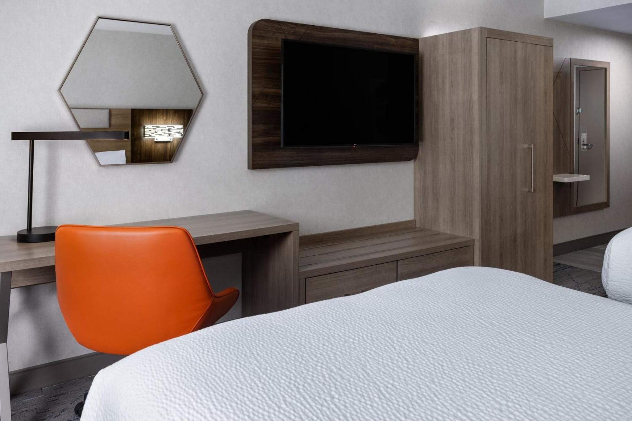 holiday inn express hotel and suites brattleboro by ihg