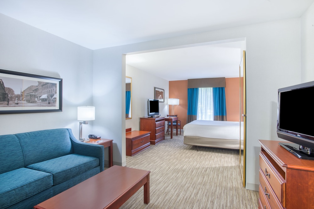 holiday inn express hotel and suites brattleboro by ihg