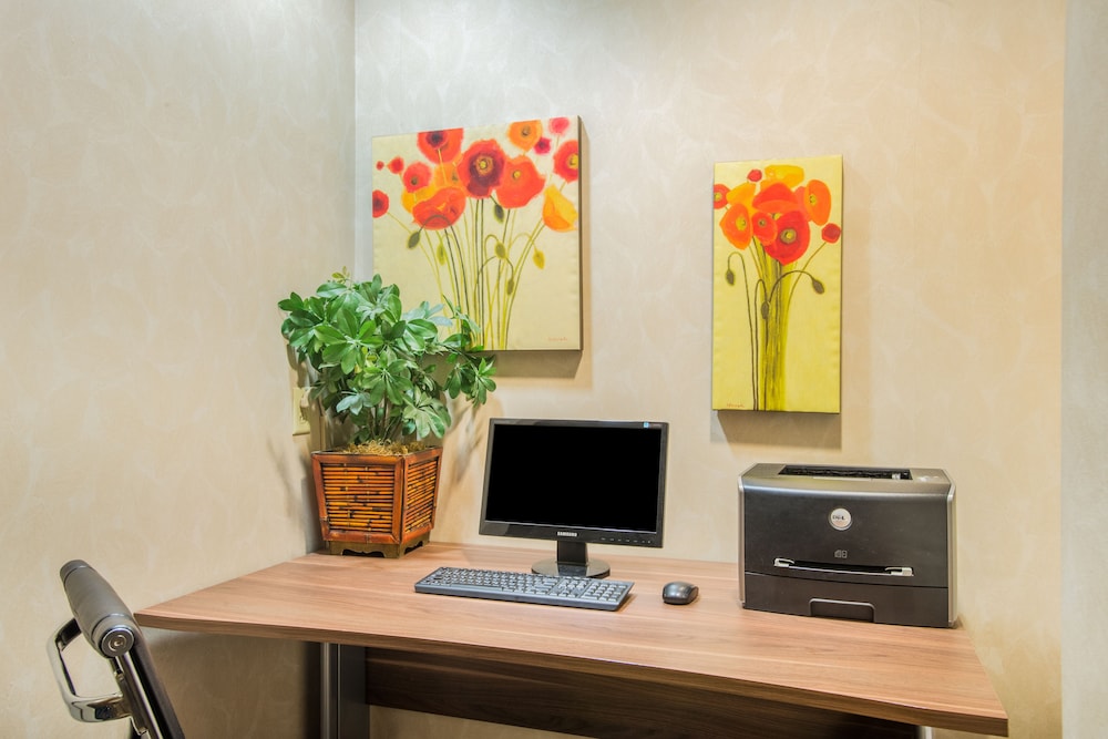 holiday inn express hotel and suites brattleboro by ihg
