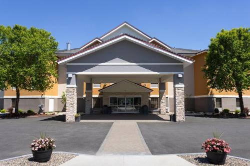 holiday inn express hotel and suites brattleboro by ihg
