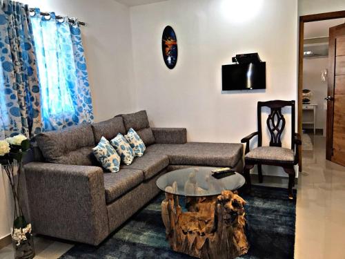 charming 1b apto walk to the beaches and main street