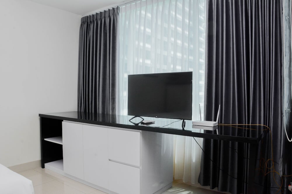 pleasant and modern studio grand kamala lagoon apartment