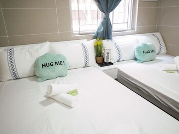 hostel tst