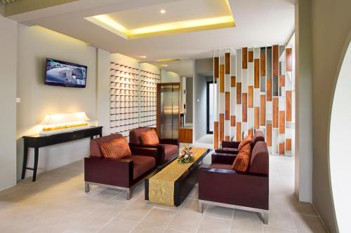 18 suite villa loft by amithya