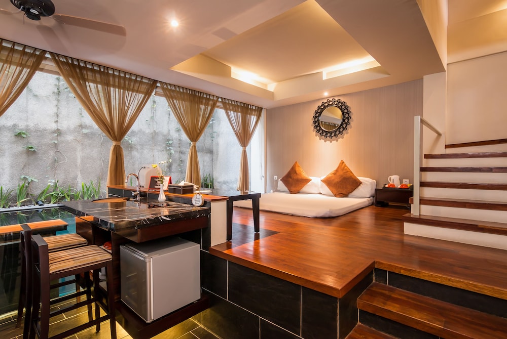18 suite villa loft by amithya