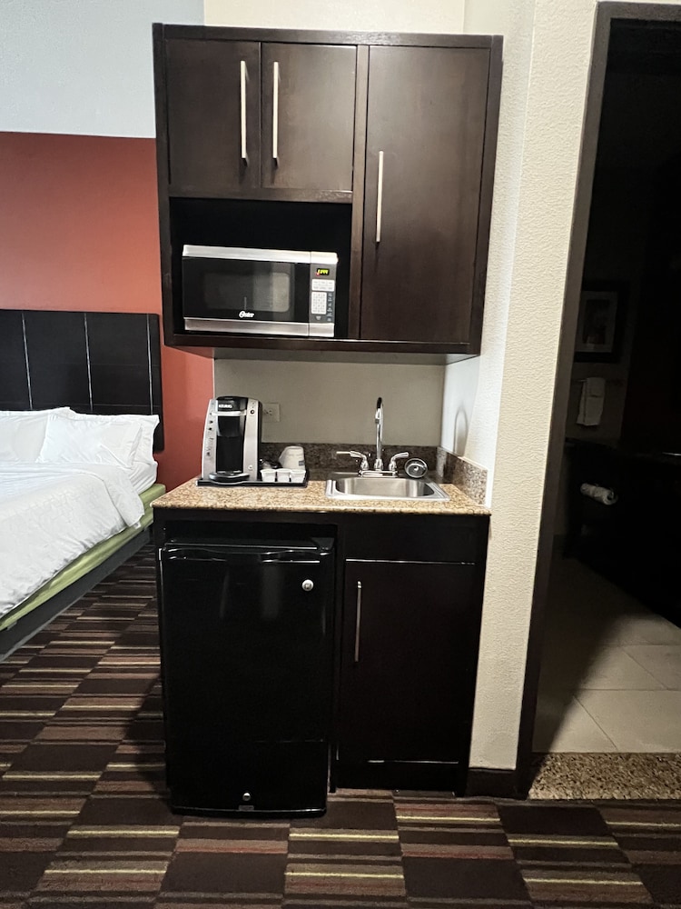 holiday inn express hotel and suites alva by ihg