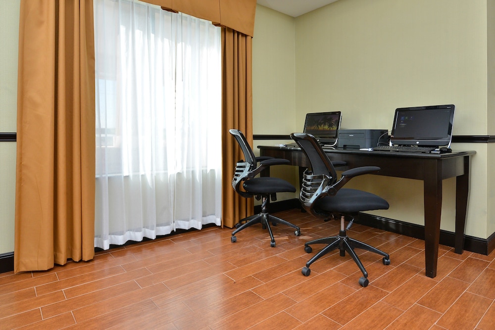 holiday inn express hotel and suites alva by ihg