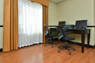 holiday inn express hotel and suites alva by ihg