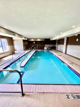 Holiday Inn Express Hotel & Suites Alva By Ihg,Cherokee>>Alva,3 star