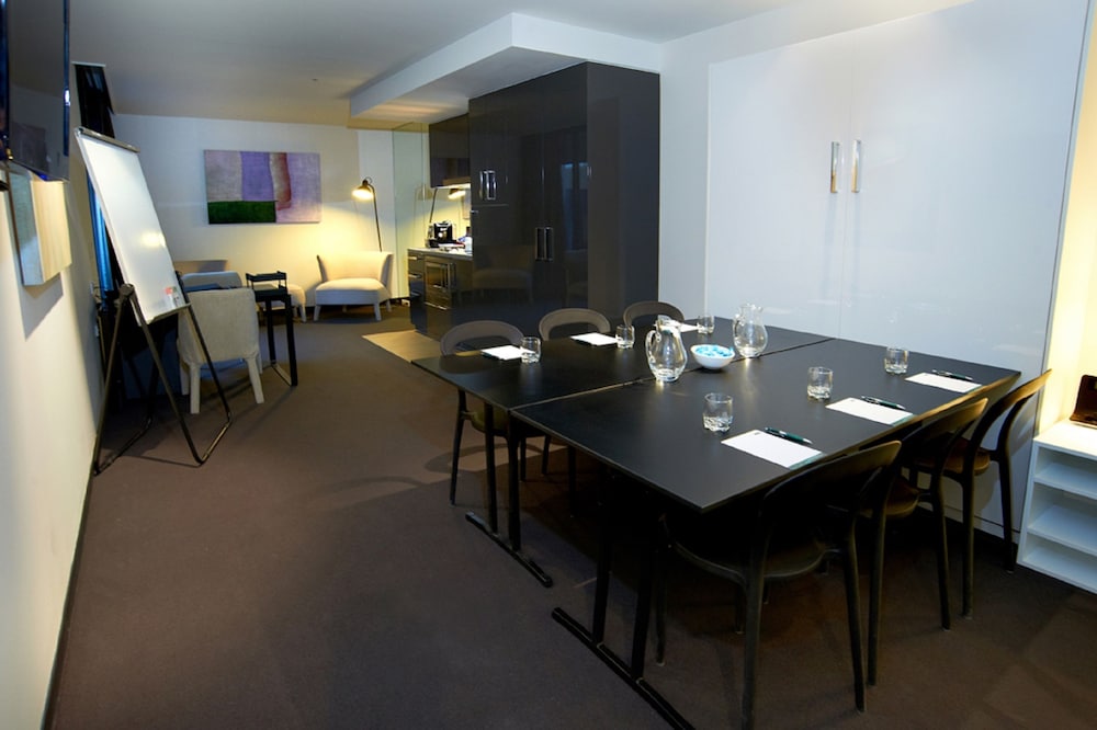 corporate living accommodation hawthorn