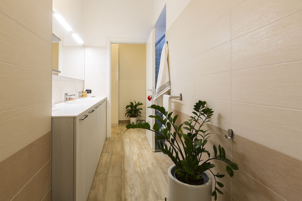 notami yellow line apartment