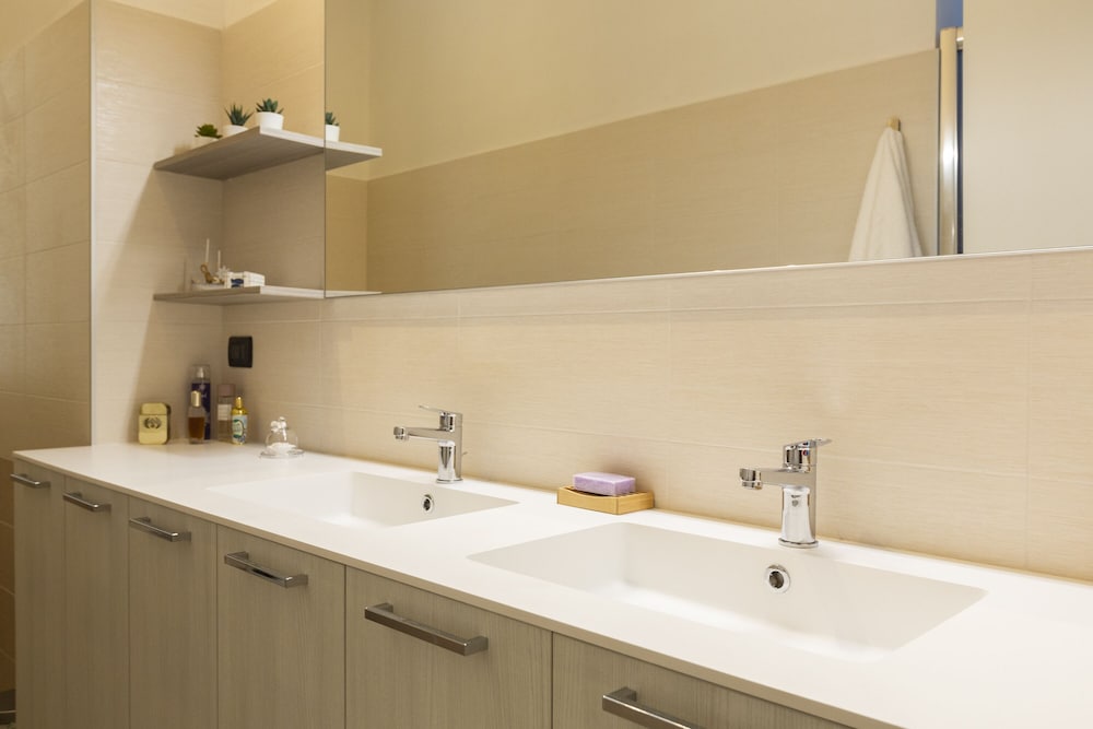 notami yellow line apartment