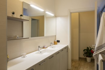 notami yellow line apartment