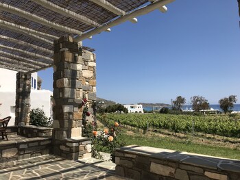 paros