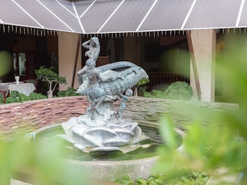 eastern grand palace