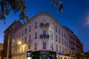 hotel 66