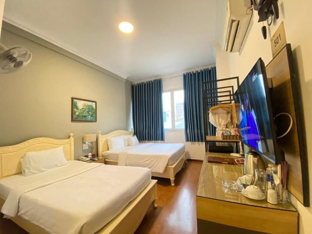 a25 hotel 35 mac thi buoi