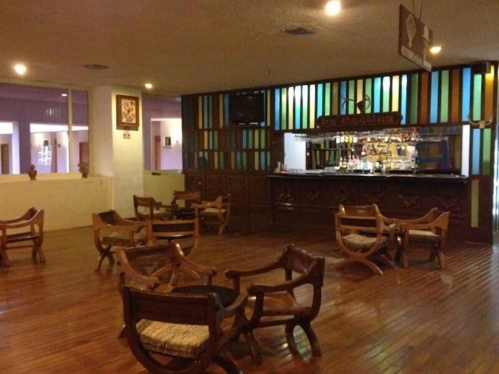 the halfwaiy inn