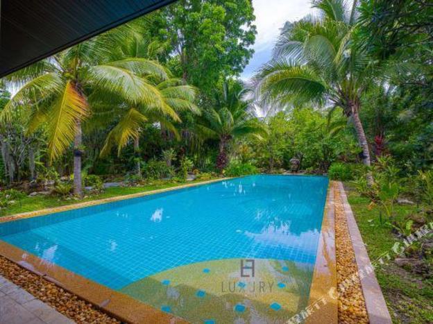5br luxury tropical pool villa ph125