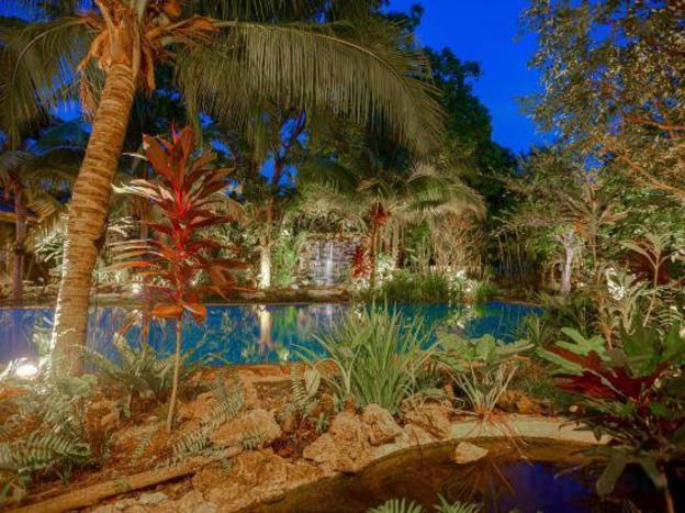 5br luxury tropical pool villa ph125