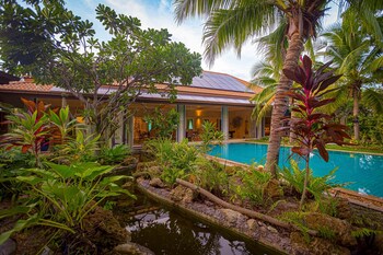 5br luxury tropical pool villa ph125