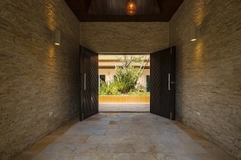 5br luxury tropical pool villa ph125