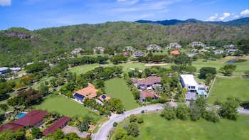 5br luxury tropical pool villa ph125