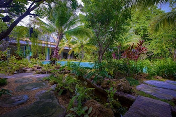 5br luxury tropical pool villa ph125