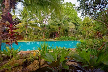 5br luxury tropical pool villa ph125