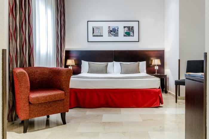 hotel exe suites 33