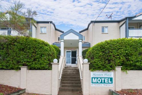 herston place motel