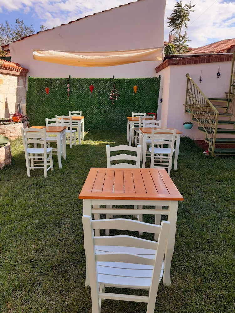 yesil konak ayvalik