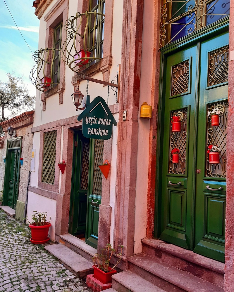 yesil konak ayvalik