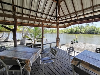 Aotera Guest House,,2.5 star