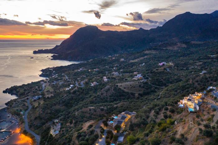pyrgos exclusive