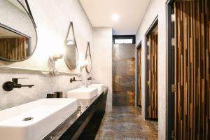 book design hotel sha extra plus
