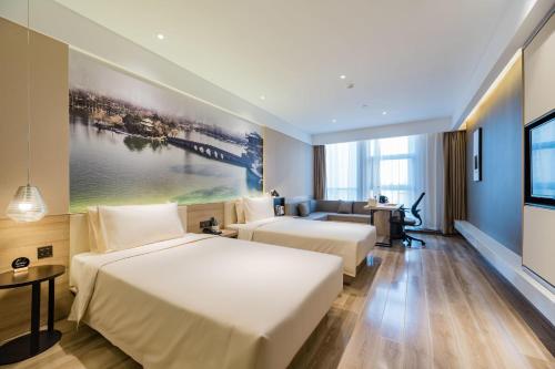 atour hotel binhu exhibition center hefei south r