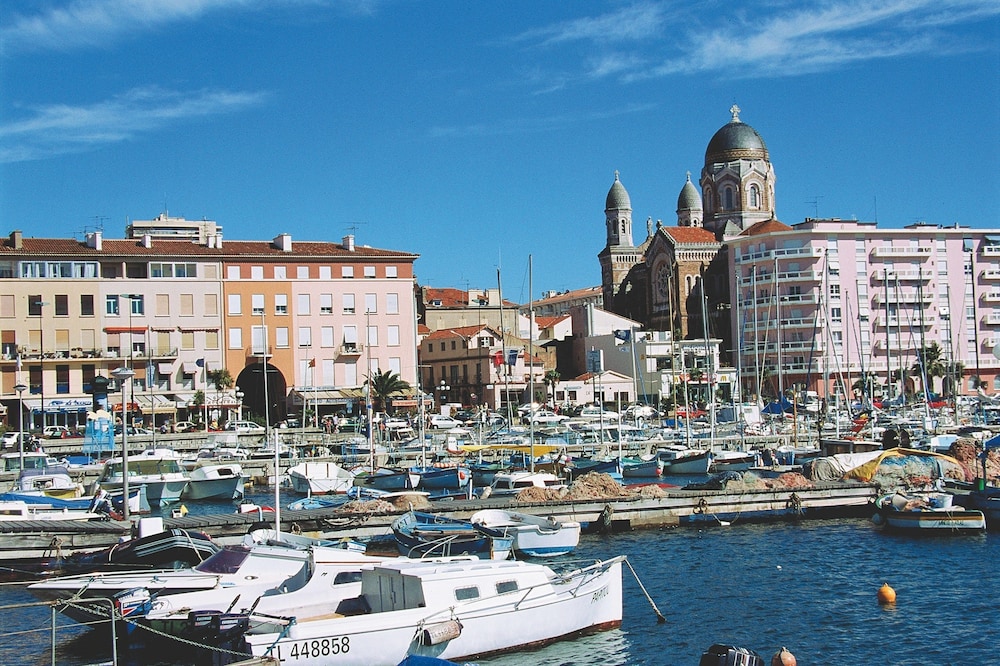 pierre and vacances promenades des bains