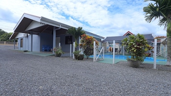 aparatamentos arenal ranas y ranitas