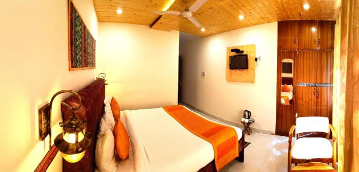 aaroham resort by aamod at dharamshala