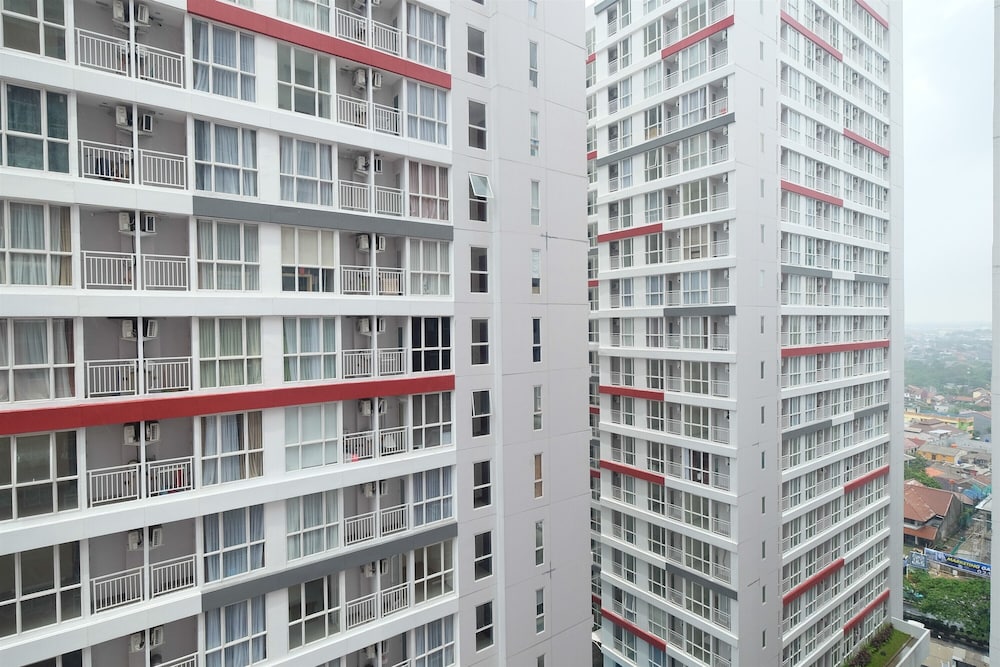 comfortable studio apartment at taman melati near universitas indonesia