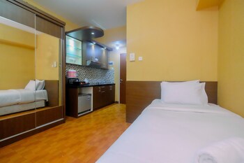 comfortable studio apartment at taman melati near universitas indonesia