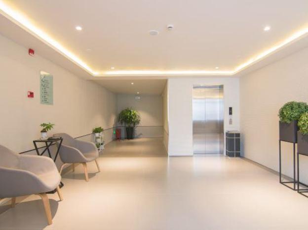 home inn selected shanghai lingang xincheng dishui lake