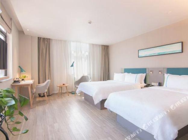 home inn selected shanghai lingang xincheng dishui lake